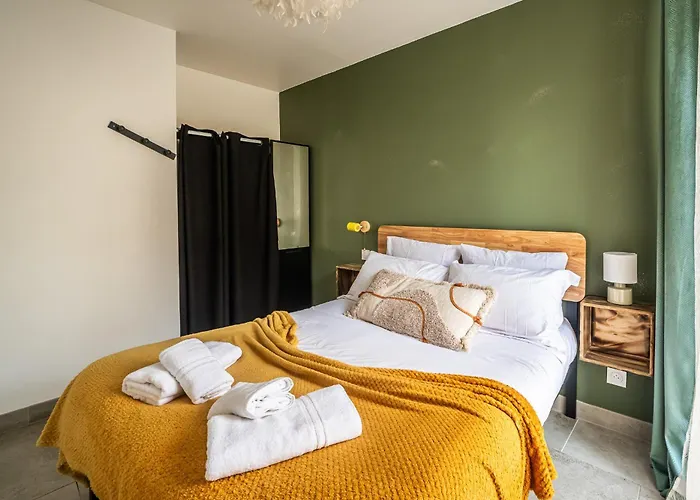 L'eden ~ Poche Gare ~ Centre ~ Parking